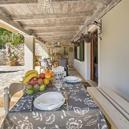 Alexandros House * Mpogdanatika