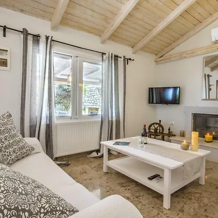 Alexandros House *