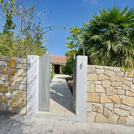 Alexandros House *