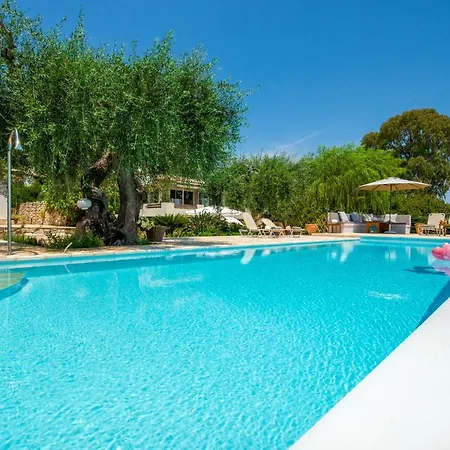 Alexandros House