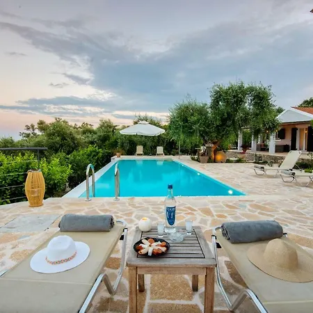 בית נופש Alexandros House